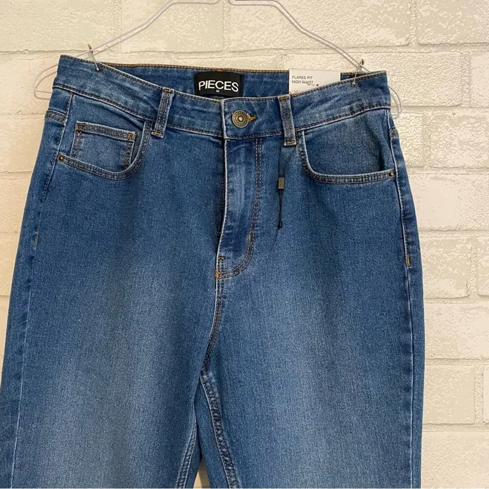NWT $70 Pieces UK Denim Flare Fit High Waist Jeans MED NEW